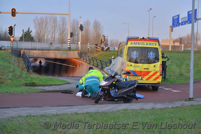 MediaTerplaatse Twee gewonden glad fietrrspad hdp 29122017 Image00004