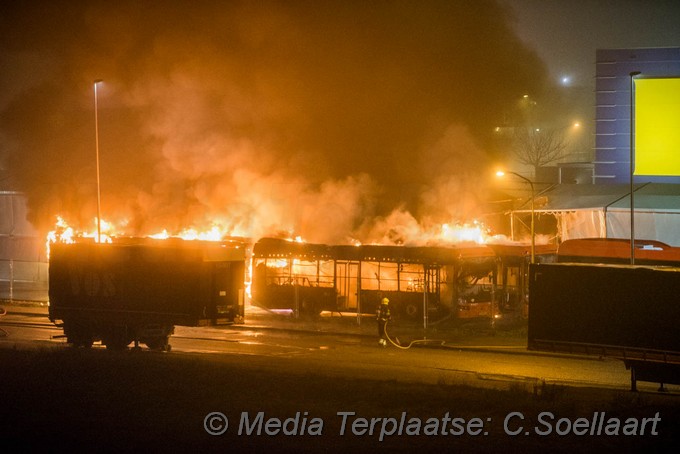 Mediaterplaatse bussen in brand haarlem 12122020 Image00001