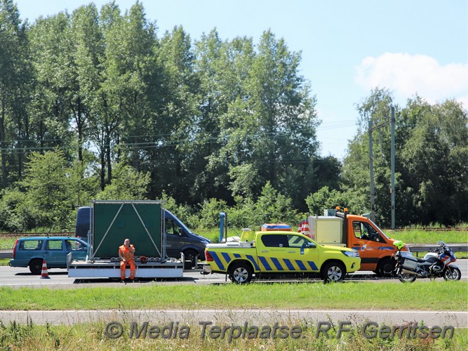 Mediaterplaatse dode in sloot met auto a12 zoetermeer 13062020 Image00010