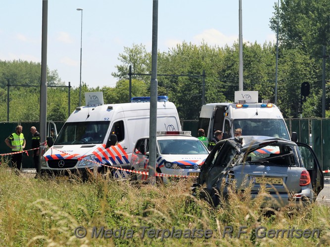 Mediaterplaatse dode in sloot met auto a12 zoetermeer 13062020 Image00017
