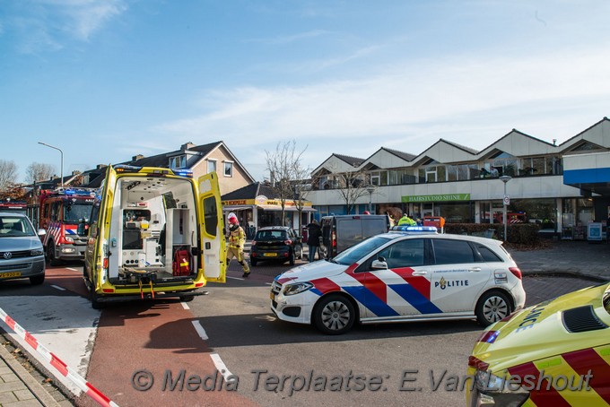 Mediaterplaatse ongeval tijdens het parkeren Aalsmeer 07112020 Image00005