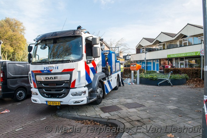 Mediaterplaatse ongeval tijdens het parkeren Aalsmeer 07112020 Image00017