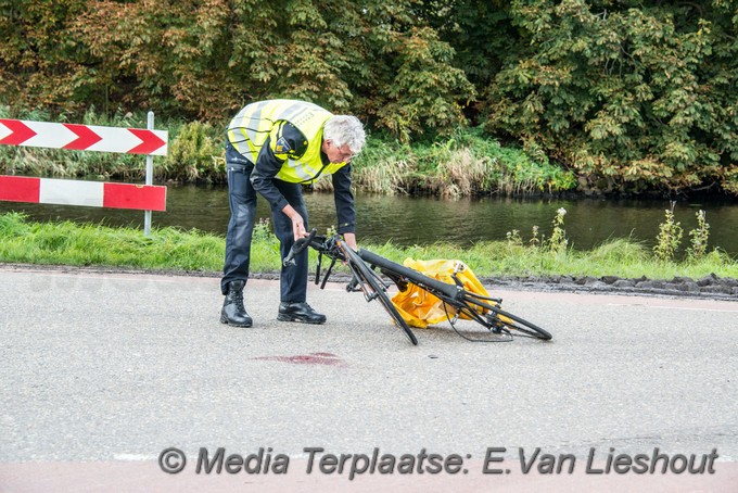 Mediaterplaatse wielrenner zwaar gewond in vijfhuizen 12102020 0001Image00016