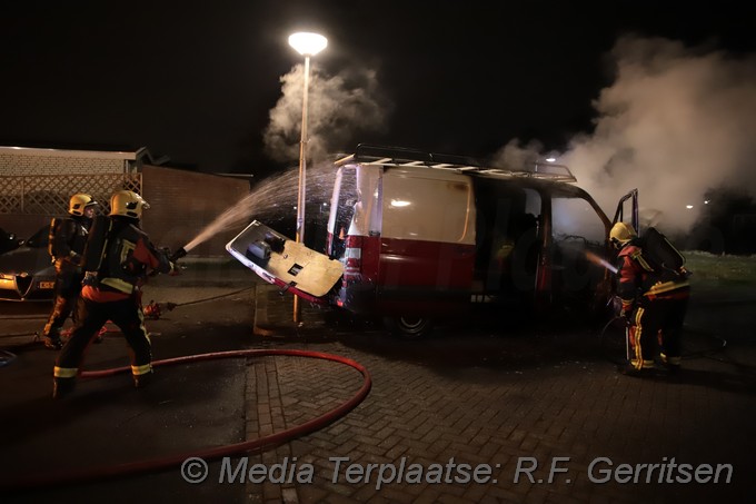 Mediaterplaatse voertuigbrand vannacht in Gouda 07032021 Image00007