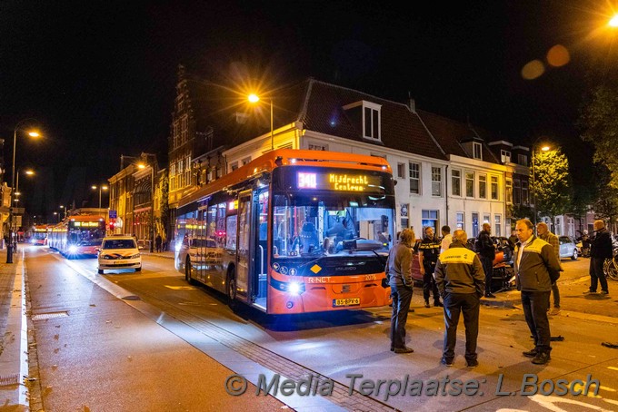 Mediaterplaatse auto klapt op lijnbus haarlem 24102021 Image00003