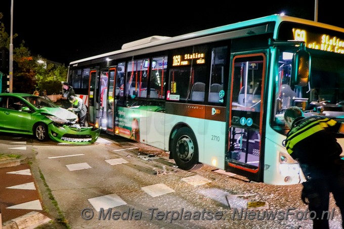 Mediaterplaatse ongeval auto bus hoofddorp 02092021 Image00002