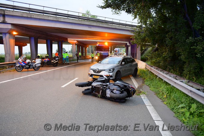Mediaterplaatse motor rijder overleden na ongeval A205 vijfhuizen 07092021 Image00001
