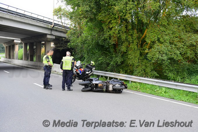 Mediaterplaatse motor rijder overleden na ongeval A205 vijfhuizen 07092021 Image00004