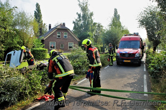 Mediaterplaatse ongeval auto te water reeuwijk 18092021 Image00003