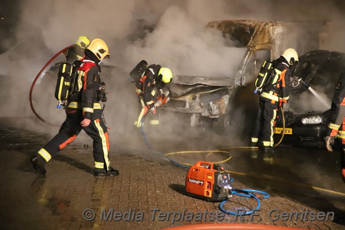 Mediaterplaatse Weer in de nacht een voertuigbrand in gouda 28012021 Image00080