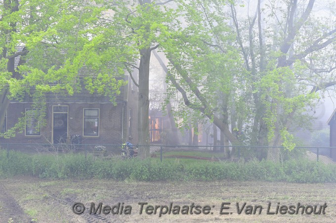 Mediaterplaatse brand in schuur naast woning zwaanshoek 23052021 Image00001