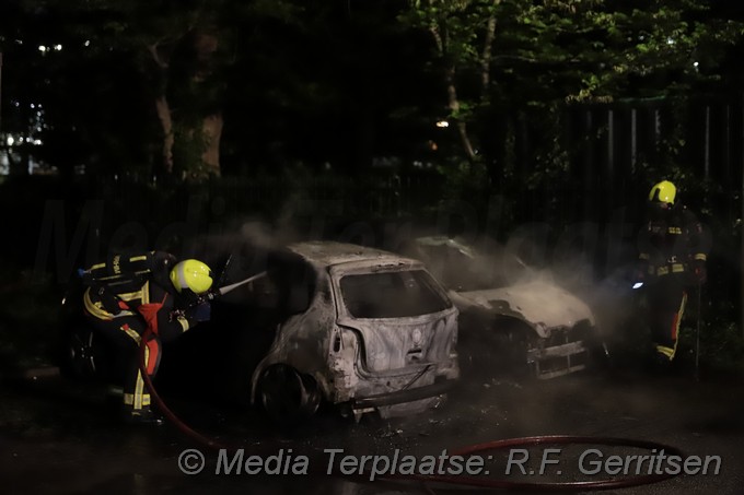Mediaterplaatse auto brand bosweg gouda 22042022 Image00013