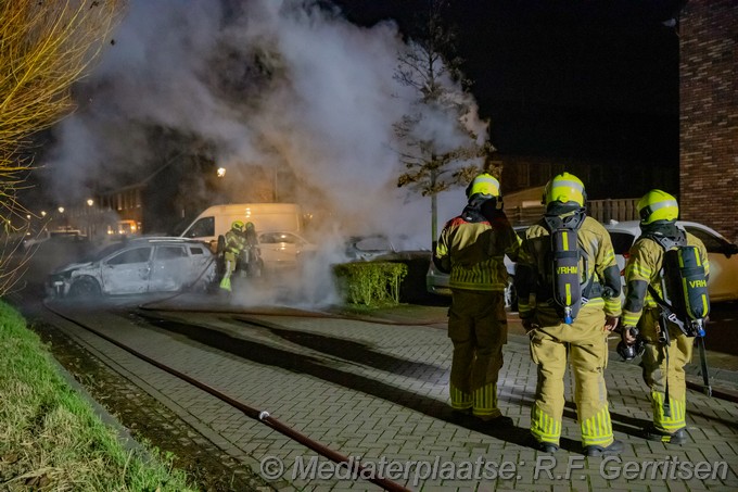 Mediaterplaatse voertuigbrand waddinxveen johan zocherstraat 16122023 Image00004
