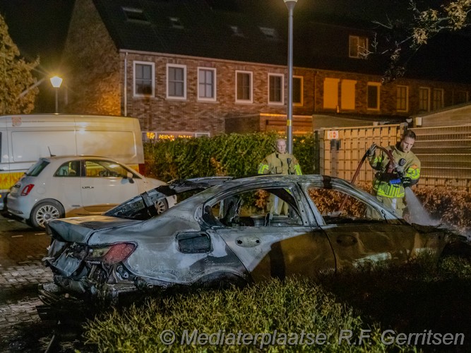 Mediaterplaatse voertuigbrand waddinxveen johan zocherstraat 16122023 Image00010