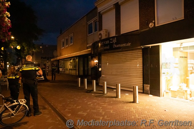 Mediaterplaatse flinke schade na explosie bodegraven Image00001
