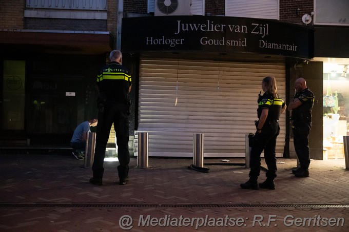 Mediaterplaatse flinke schade na explosie bodegraven Image00016