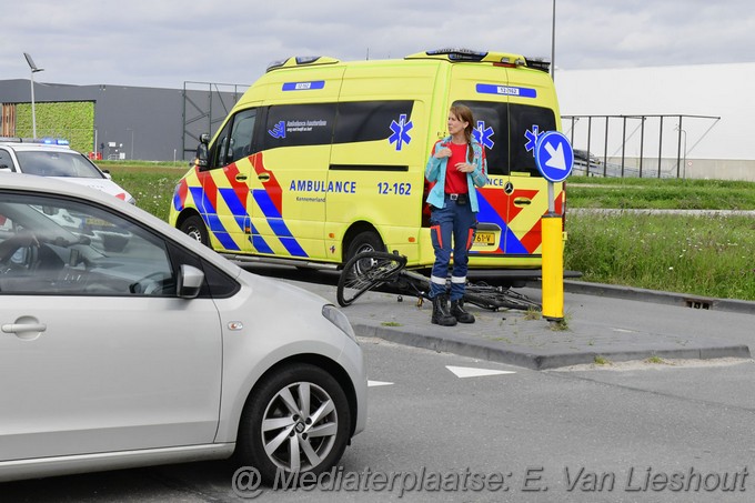 Mediaterplaatse fietser gewond bij ongeval rijnlanderweg hoofddorp 24052023 Image00005