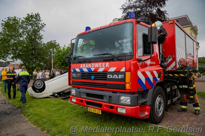 Mediaterplaatse voertuig te water oudshoornseweg alphen a d rijn Image00010