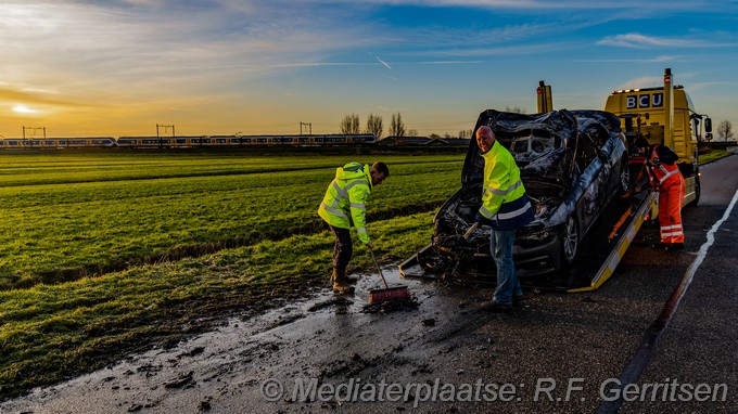 Mediaterplaatse autobrand zuidelijke dwarsweg moordrecht 20122024 Image00018