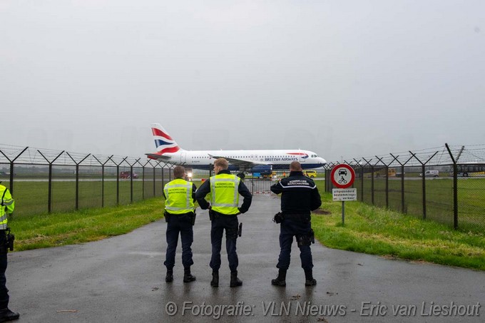 Mediaterplaatse vliegtuig in de problemen schiphol 15052024 Image00007