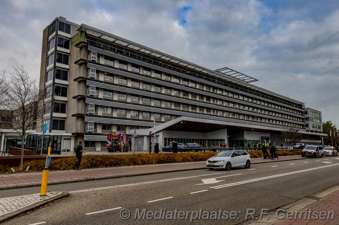 Mediaterplaatse autobrand bleulandweg gouda 13112024 Image00001