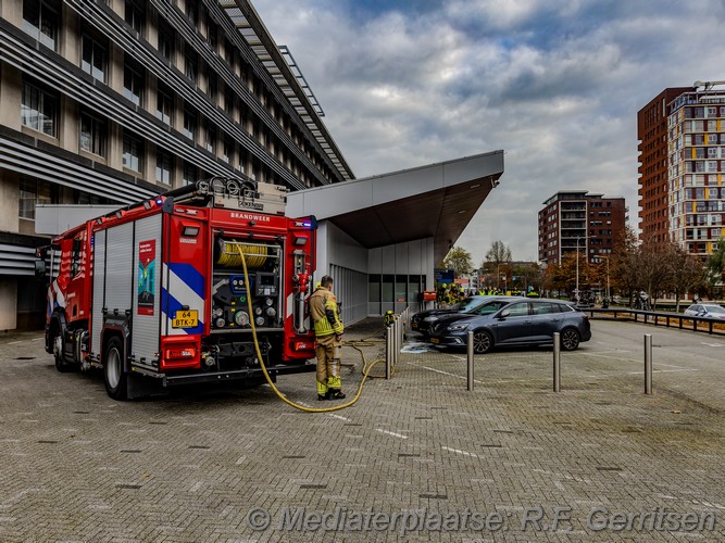 Mediaterplaatse autobrand bleulandweg gouda 13112024 Image00002