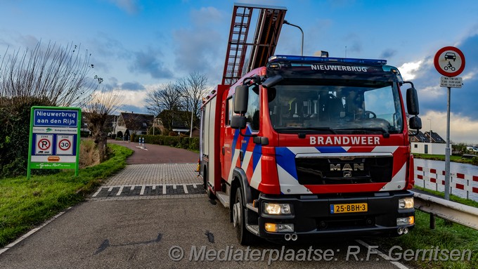 Mediaterplaatse zinkende sloep in nieuwerbrug 26112024 Image00012