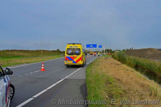 Mediaterplaatse ongeval auto te water hoofddorp 13102024 Image00001