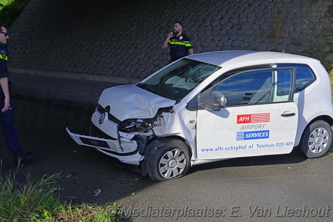 Mediaterplaatse auto tegen pijler rozenburg 26092024 Image00005