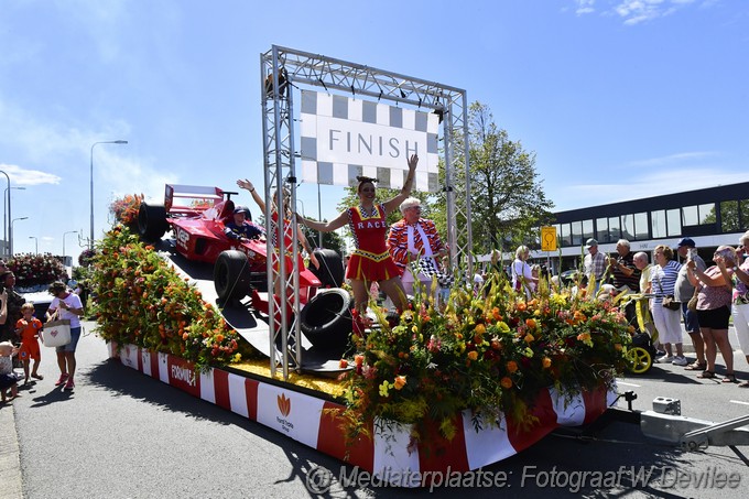 Mediaterplaatse flower parade rijnsburg klein 10082024 Image00079