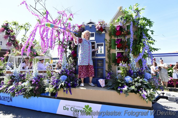 Mediaterplaatse flower parade rijnsburg klein 10082024 Image00091