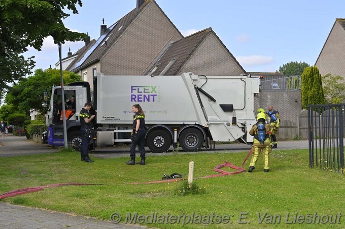 Mediaterplaatse vuilniswagen in brand hoofddorp 24072024 Image00002