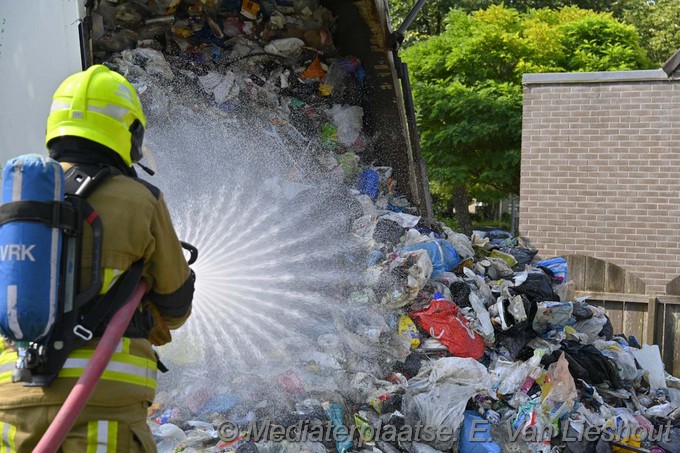 Mediaterplaatse vuilniswagen in brand hoofddorp 24072024 Image00006