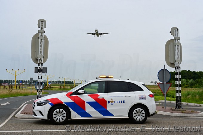 Mediaterplaatse motorrijder onderuit door bus rozenburg 18062024 Image00007