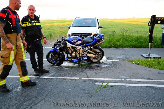 Mediaterplaatse motorrijder te water en smeert hem hoofddorp 19062024 Image00006