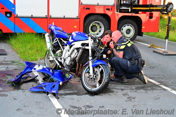 Mediaterplaatse motorrijder te water en smeert hem hoofddorp 19062024 Image00008