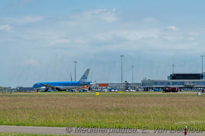 Mediaterplaatse vliegtuig keert terug naar schiphol 23062024 Image00002