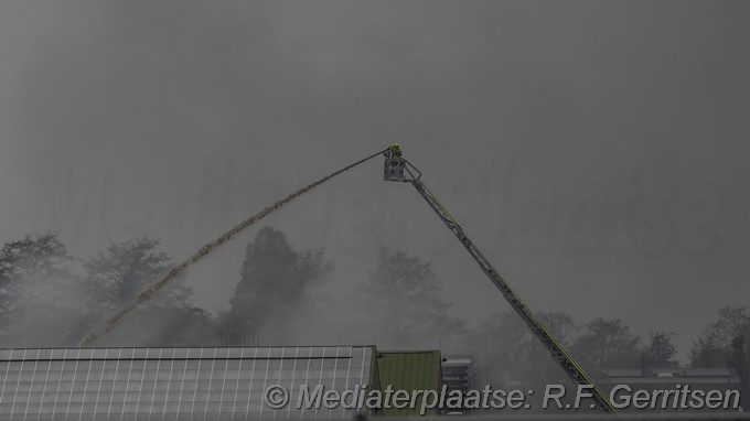 Mediaterplaatse grote brand middelburgseweg boskoop 21042025 Image00009