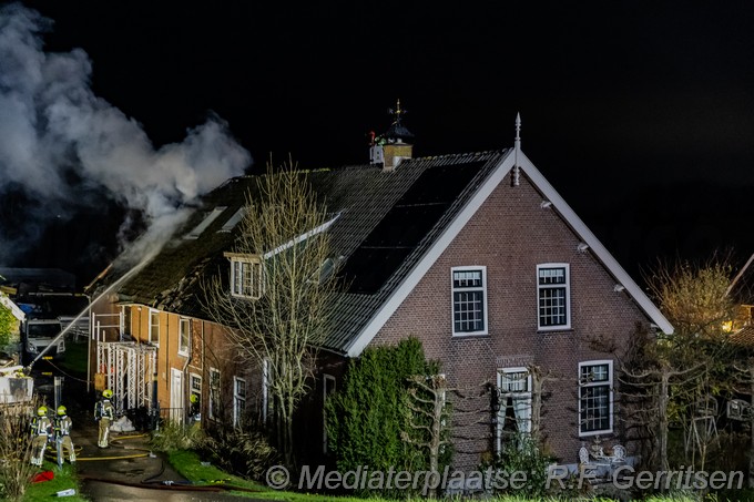 Mediaterplaatsen brand gebouw opperduit lekkerkerk 04122025 Image00012