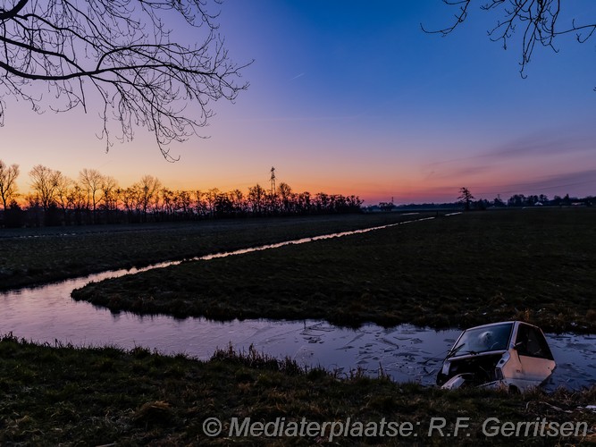 Mediaterplaatse auto te water n228 haastrecht 18022025 Image00006