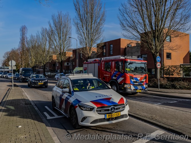 Mediaterplaatse auto in tuin zuidelijke zwarteweg gouda 18022025 Image00001