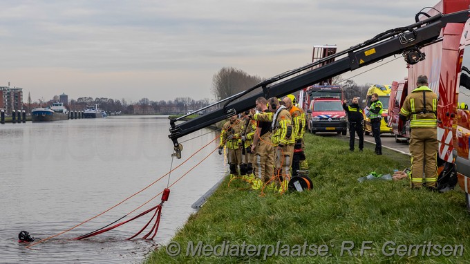 Mediaterplaatse voertuig te water gouda 04012025 Image00008
