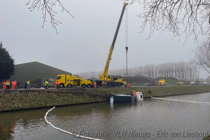 Mediaterplaatse vuilniswagen te water lijnden 21012025 Image00002
