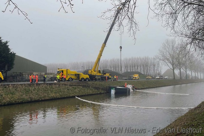Mediaterplaatse vuilniswagen te water lijnden 21012025 Image00003