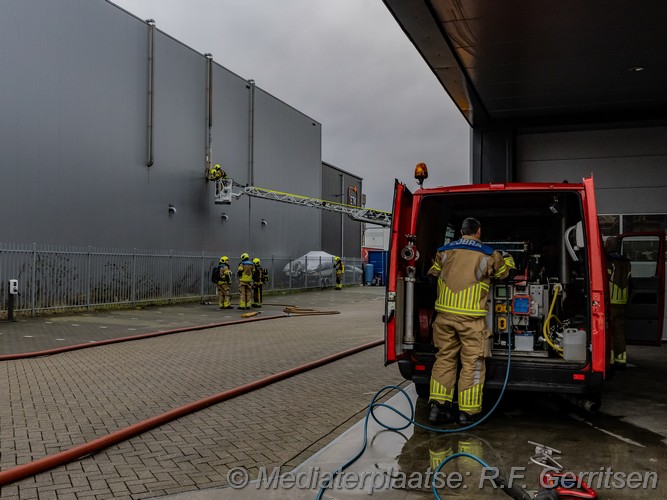 Mediaterplaatse middelbrand noordbaan moordrecht 28012025 Image00014