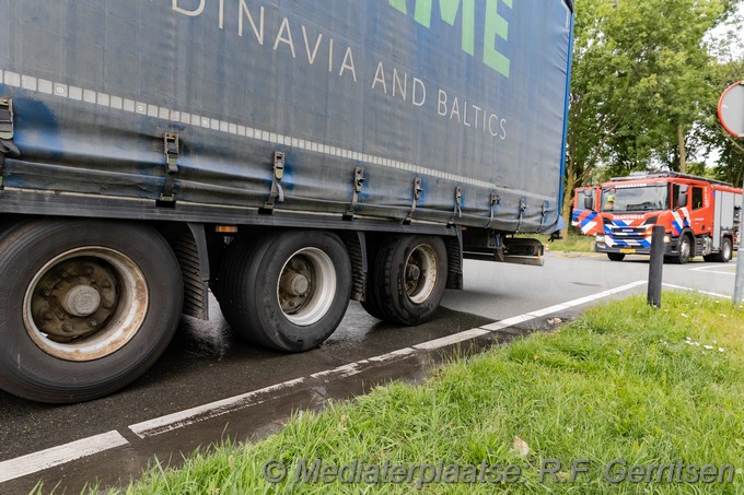 Mediaterplaatse brand voertuig a12 bodegraven 03062025 03062025 voertuigbrand a12 bodegraven 00011