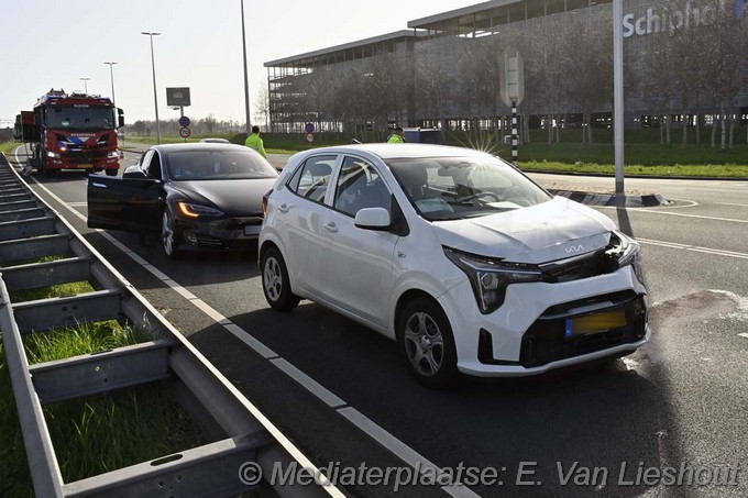 Mediaterplaatse twee gewonden bij ongeval schiphol loevensteinse randweg 30032025 Image00003