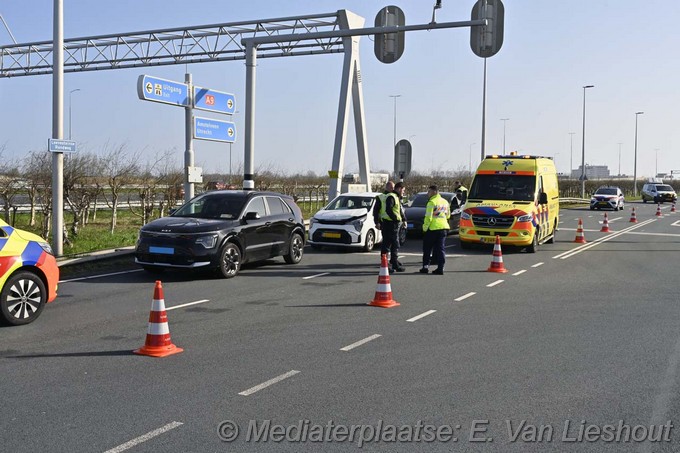 Mediaterplaatse twee gewonden bij ongeval schiphol loevensteinse randweg 30032025 Image00012