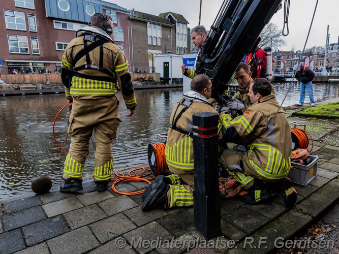 Mediaterplaatsen voertuig te water blekerssingel gouda 28112025 Image00007