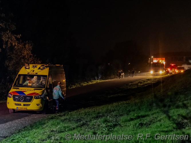 Mediaterplaatsen auto te water gouderak 12102025 Image00003